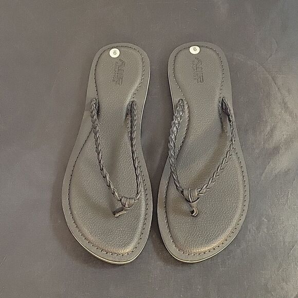 BRAND NEW AIR BALANCE BRAIDED STRAP DETAILS SLIP-ON FLAT SANDAL - Picture 2 of 13